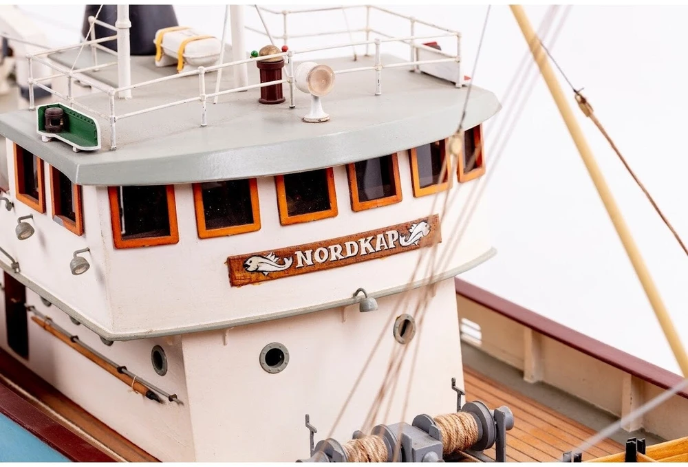 Billing Boats Nordkap medinis tralerio laivo modelis, surenkamas laivų maketas