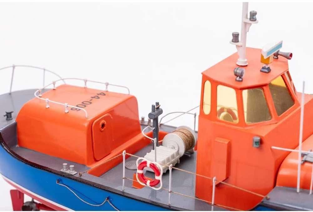 „Billing Boats“ – RNLI „Waveny“ gelbėjimo valties plastikinio korpuso fotovadovas 1:40 – (428315)