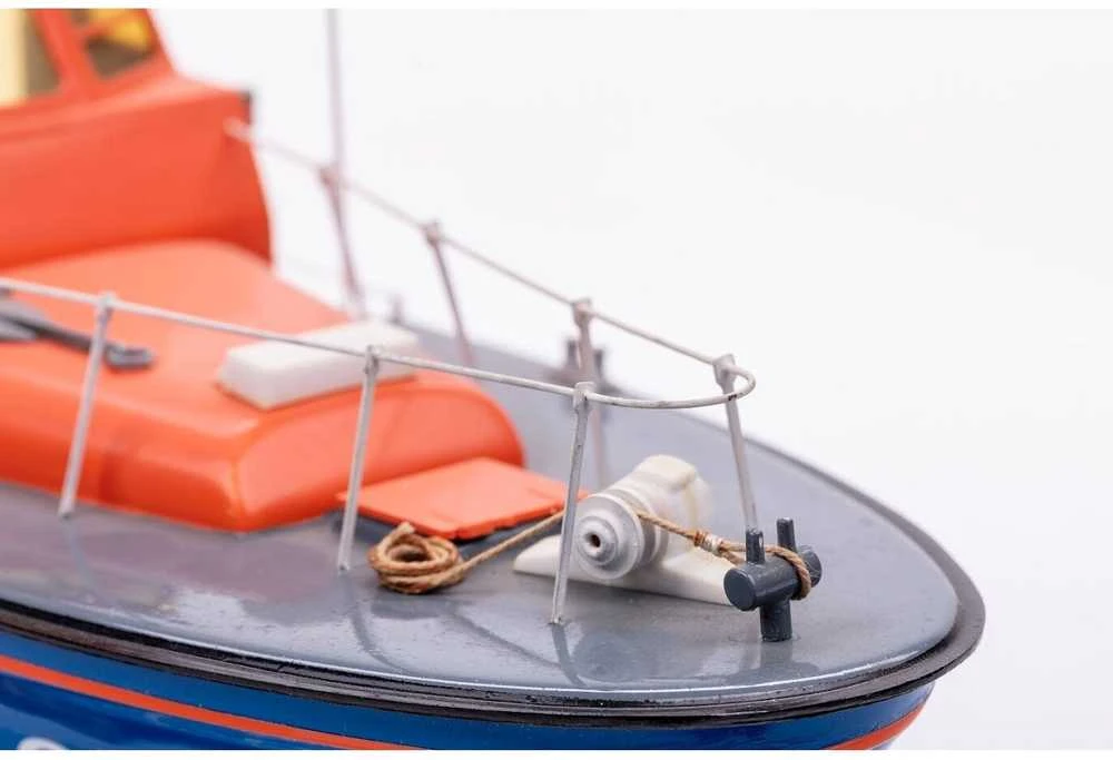 „Billing Boats“ – RNLI „Waveny“ gelbėjimo valties plastikinio korpuso fotovadovas 1:40 – (428315)