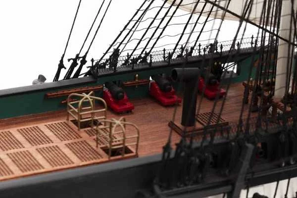 Billing Boats – USS Constitution – Medinis korpusas (439902)