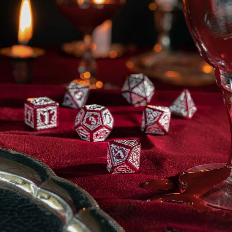 Bloodsucker Scarlet RPG Q-WORKSHOP Kauliukų Rinkinys