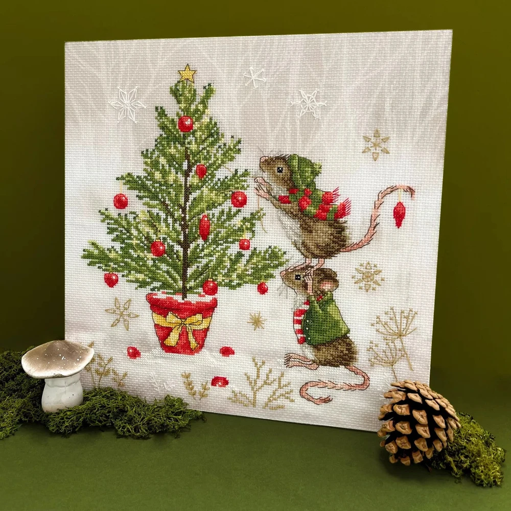 Bothy Threads Kalėdinis siuvinėjimo kryželiu rinkinys „Decorating Double Act“, 26x26 cm