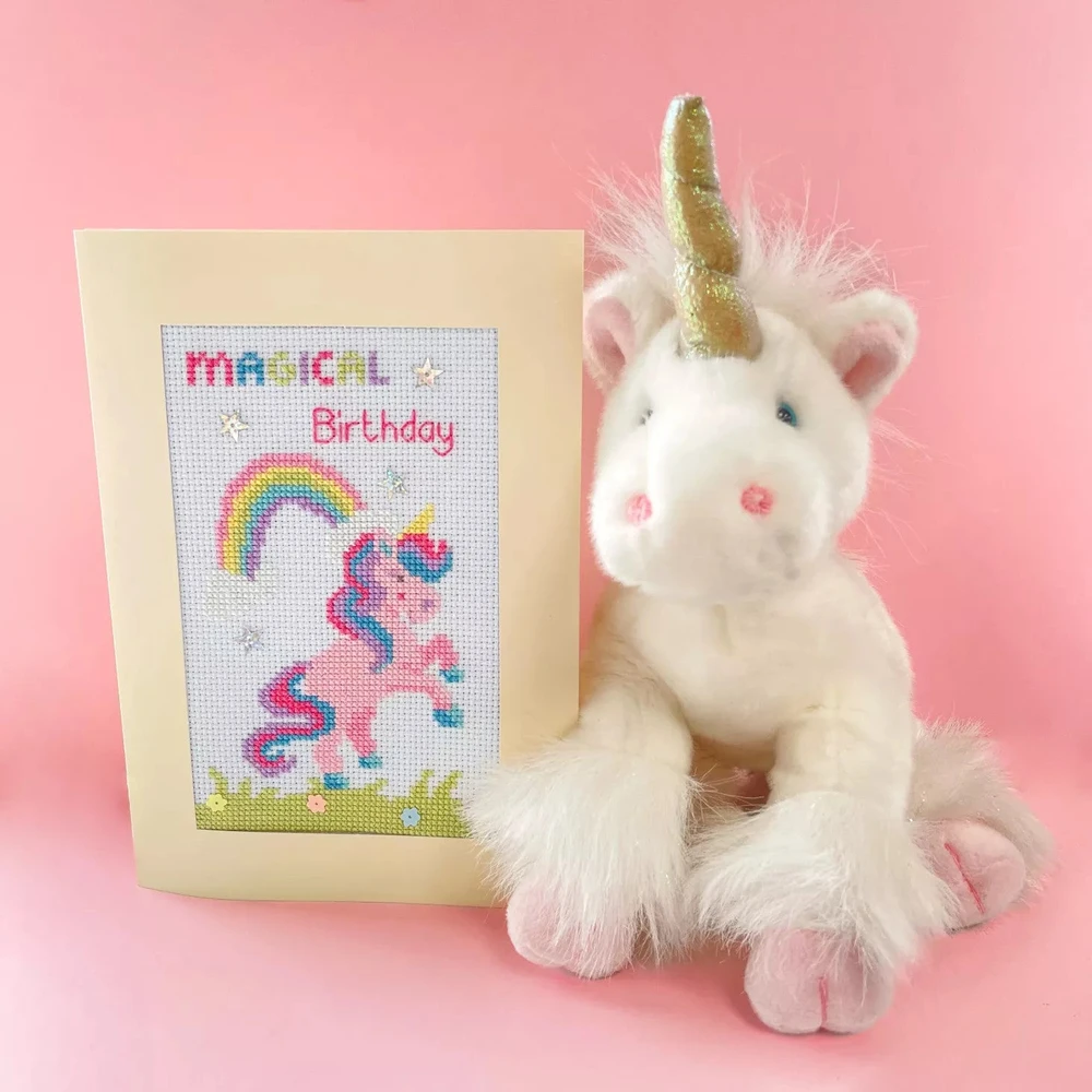 Bothy Threads Siuvinėjimo kryželiu rinkinys-atvirukas „Magical Birthday“ gimtadieniui
