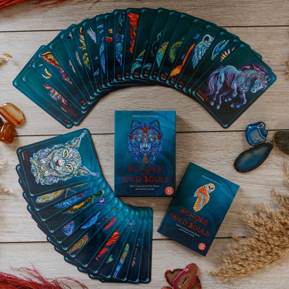 Cartamundi Kolekcionuojamos Kortelės - Tarot Kortų Kaladė - Echoes of the Wild Souls, 34 Iliustruotos Kortos, 15,0 x 10,5 x 3,5 cm