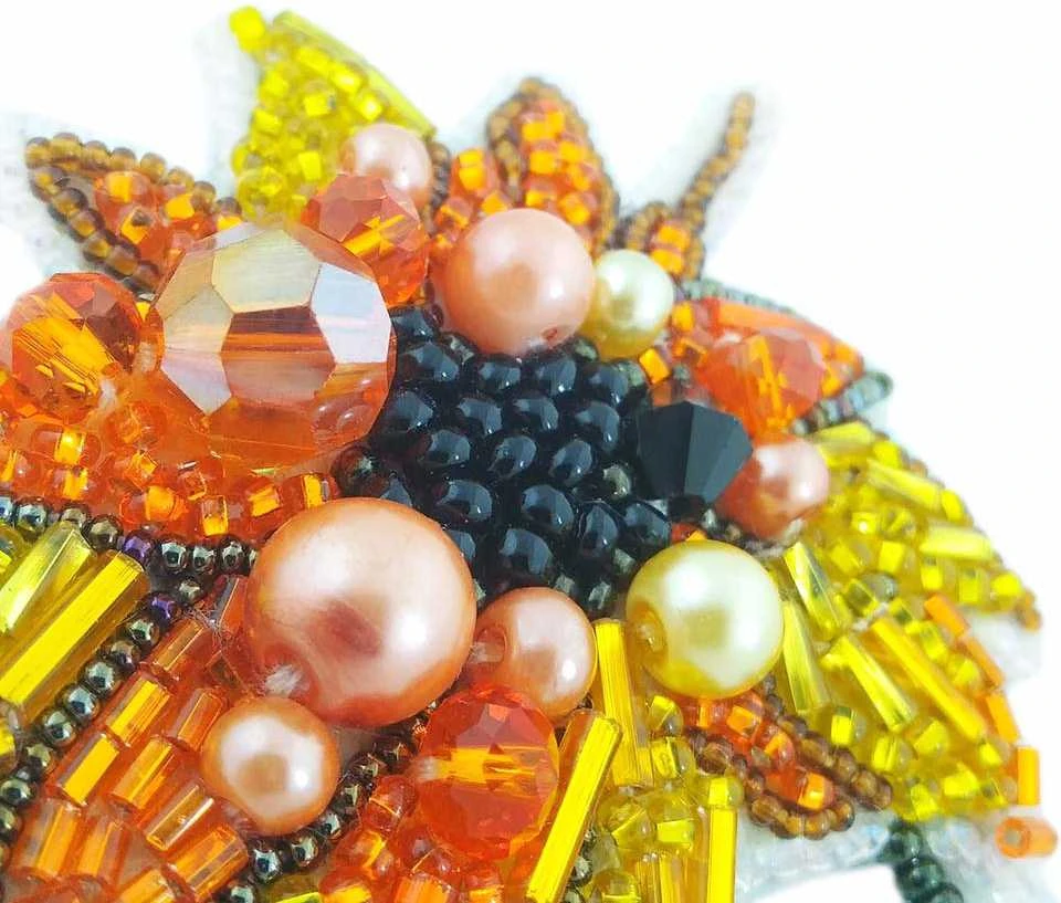 Charivna Mit Karoliukų siuvinėjimo rinkinys segė „Saulėgrąža“ Crystal Art, Preciosa