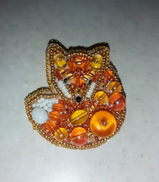 Charivna Mit Karoliukų siuvinėjimo segės rinkinys „Lapė“ 4,5×4,5 cm