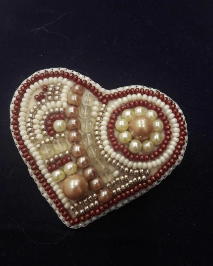 Charivna Mit Segės siuvinėjimo karoliukais rinkinys Crystal Art „Meduolis“