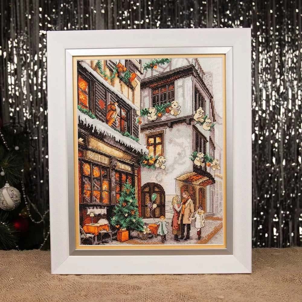 Charivna Mit Siuvinėjimo kryželiu rinkinys „Dovanų beieškant“, 26×33,5 cm, 32 spalvos