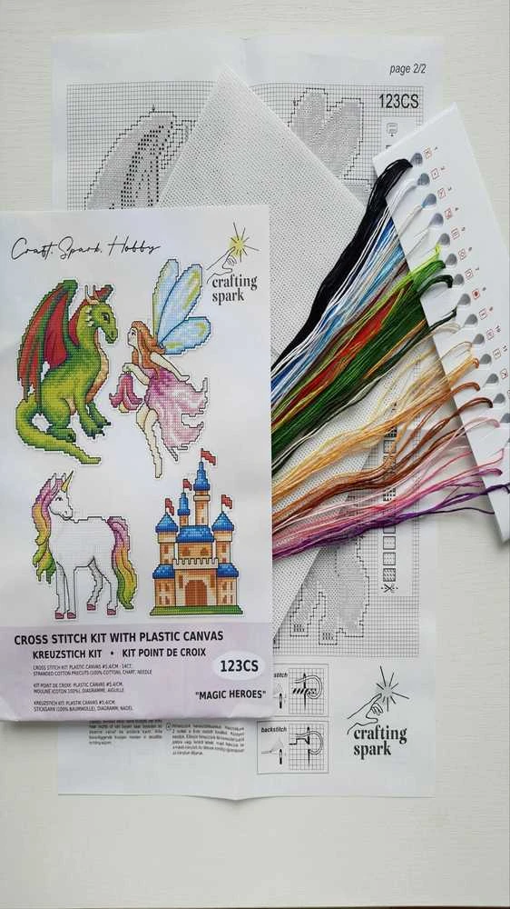 Crafting Spark Magic Heroes siuvinėjimo kryželiu rinkinys, 14ct, 27 spalvų, plastikinė kanva