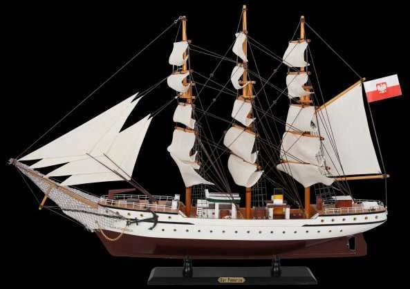 Deco Gifts Burlaivio „Dar Pomorza“ medinis modelis 80 cm – elegantiška dekoracija