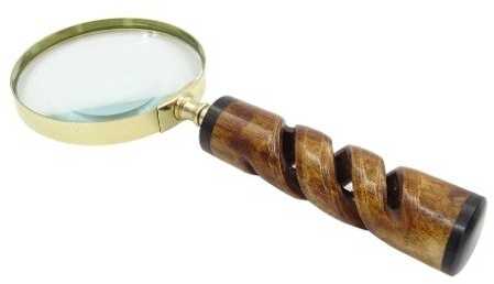 Deco Gifts Didinamasis stiklas su žalvariniu rėmeliu ir rago rankenėle - NC2356