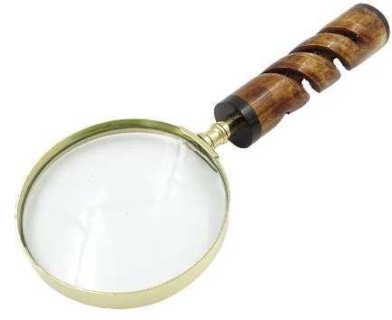 Deco Gifts Didinamasis stiklas su žalvariniu rėmeliu ir rago rankenėle - NC2356