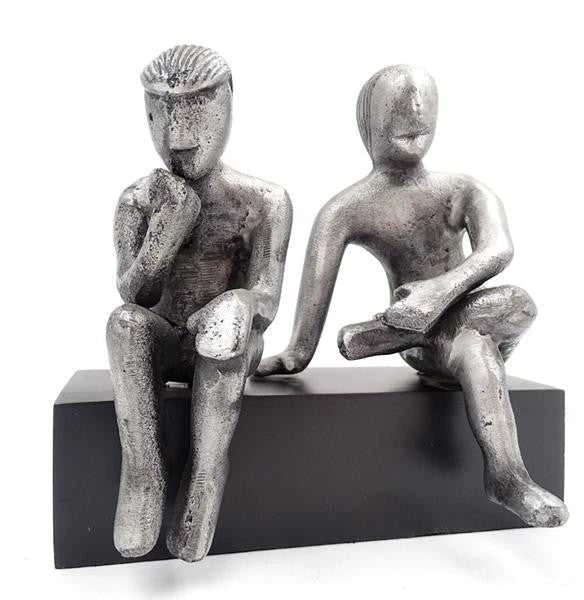 Divine Dekor Zodiako Dvyniai – sidabrinė aliuminio figūrėlė, medinis pagrindas