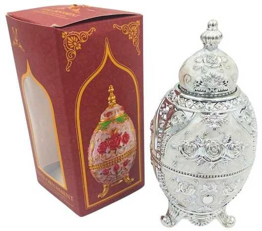 Deco Gifts Elegantiškas balto sidabro Fabergé kiaušinis su rožėmis, atsidarantis