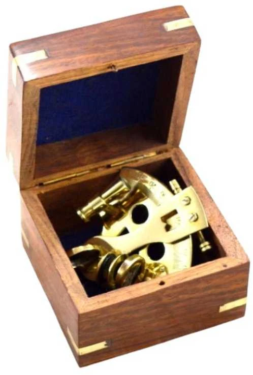 Deco Gifts Mažas žalvarinis sekstantas dėžutėje - NC1506