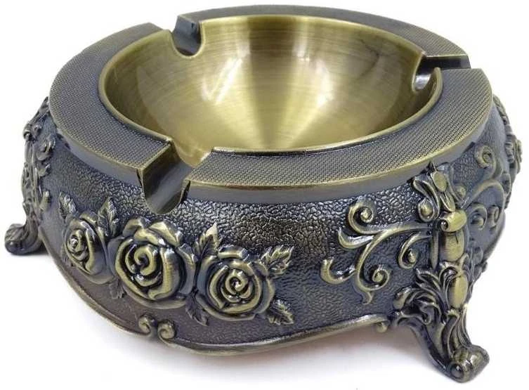 Deco Gifts Prabangi metalinė Liudviko stiliaus peleninė, auksu dekoruota, 12 cm