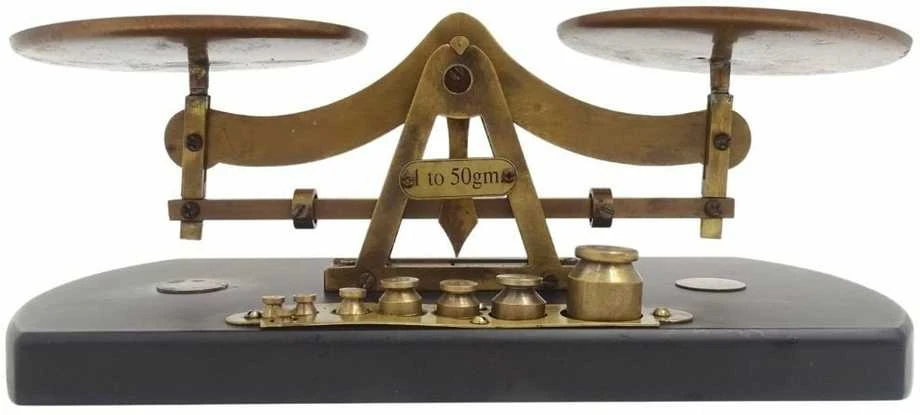 Mirtop Retro virtuvinės svarstyklės iš žalvario, medinis pagrindas, 8 svareliai