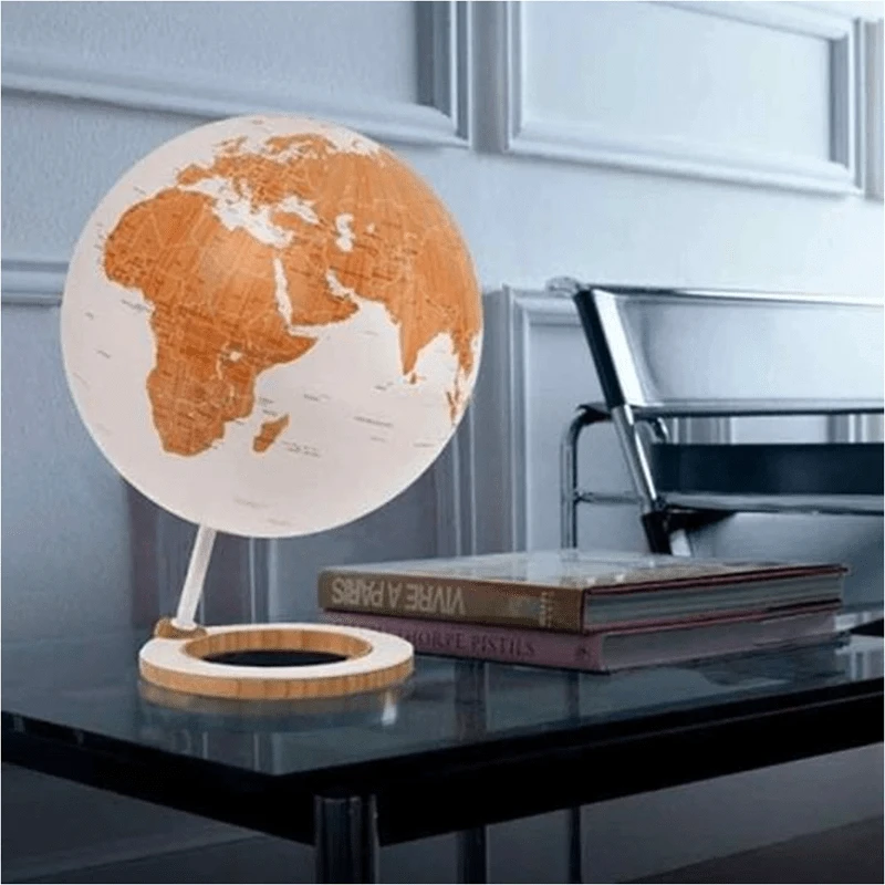 Dėlionė Nova Rico LED gaublys 25 cm su bambuko pagrindu, angliškas žemėlapis