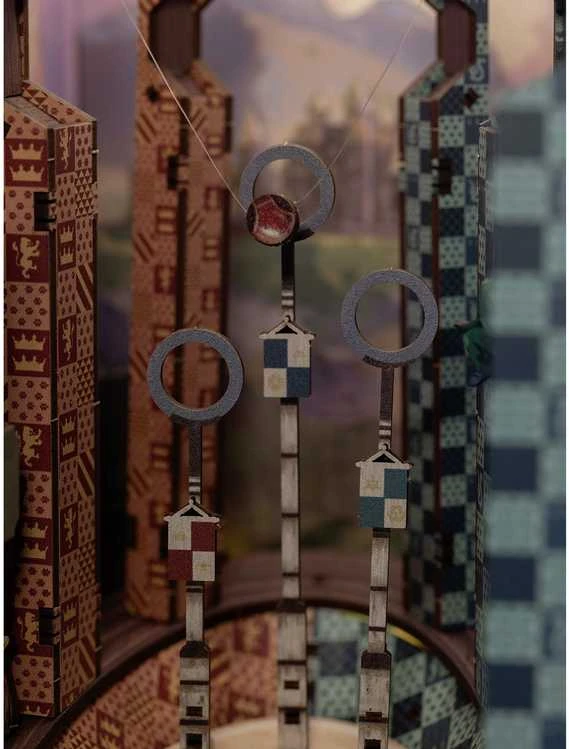 Revell medinis konstruktorius: Harry Potter Kvidičo aikštė (124 dalių)