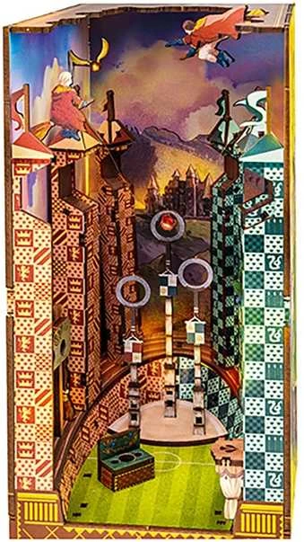 Revell medinis konstruktorius: Harry Potter Kvidičo aikštė (124 dalių)