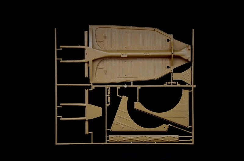 Didelis surenkamas Italeri Kdf.1 Typ 82 Kübelwagen modelis 1/9 7405