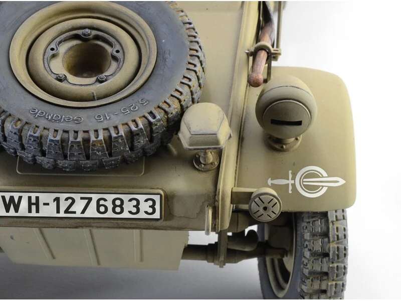 Didelis surenkamas Italeri Kdf.1 Typ 82 Kübelwagen modelis 1/9 7405