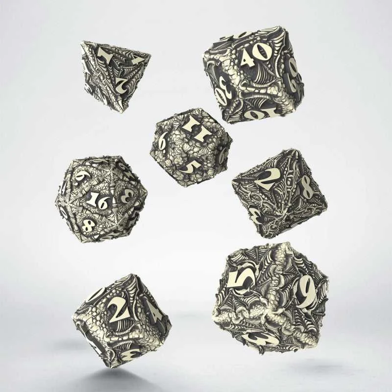 Q Workshop Žaidimų Kauliukų Rinkinys - Dracopolis Scandinavian Blackfang 7 Kauliukai Smėlio Spalvos