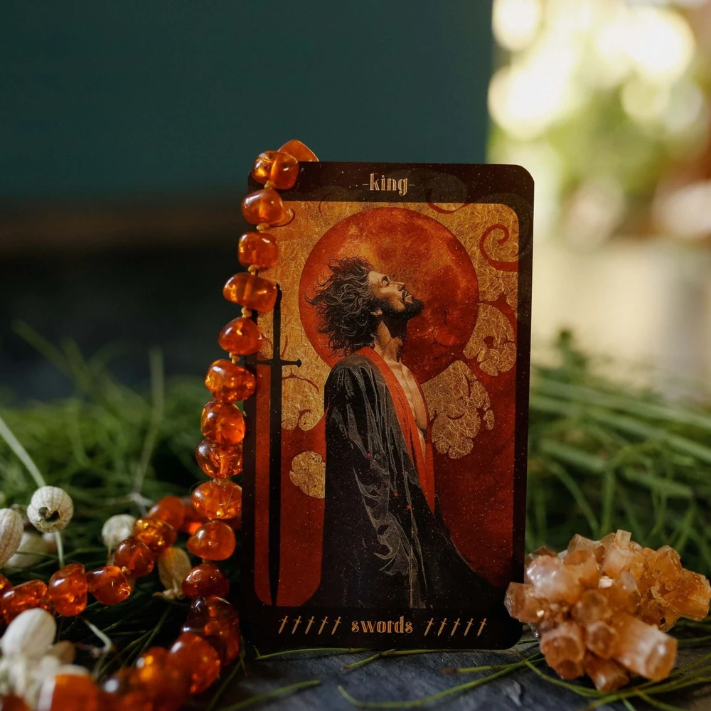 Dusserre Cartomancie Amber Moon Tarot kortos su instrukcijų knygele (78 kortos)