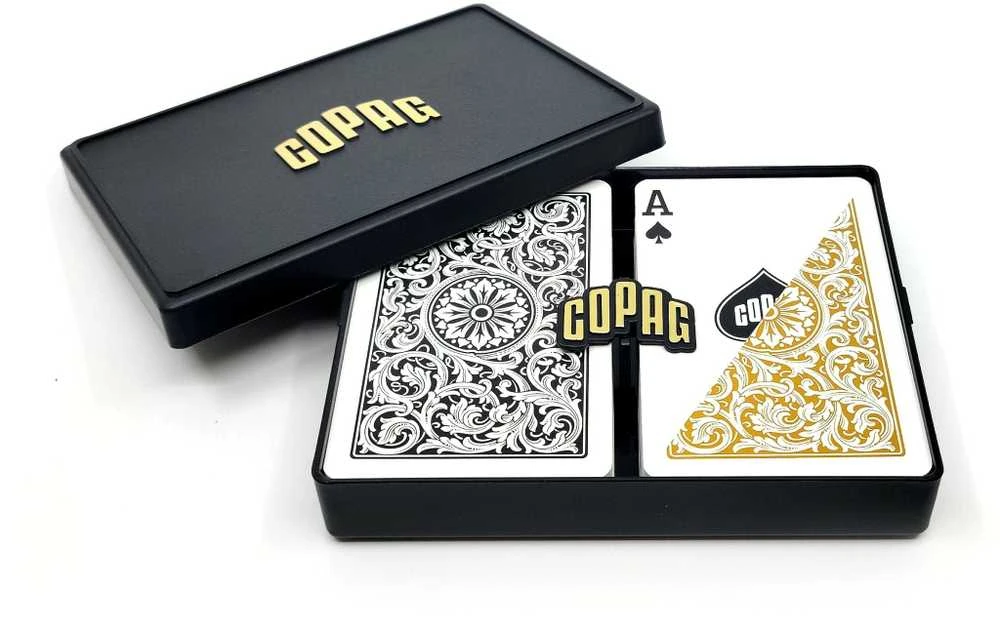 Copag Elite Bridge Regular Index Žaidimo Kortos Dviguba Kaladė (Auksinės Ir Juodos)