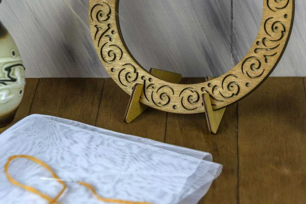 Embroidery Craft BOBKOVA ANNA FOP, reg. Nr. 2917408480 Žiedas su magnetais 18 cm (Ąžuolas) PM-017-1818O