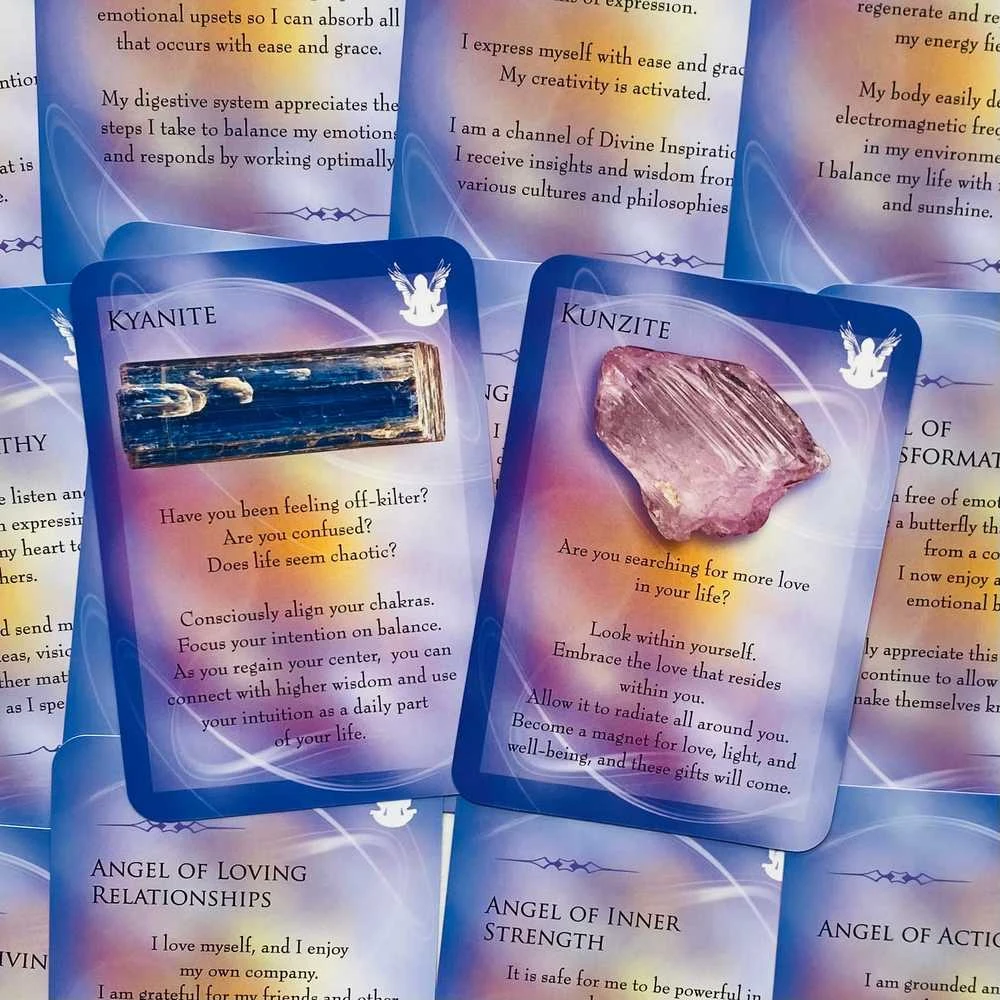 Findhorn Press Angels And Gemstone Guardians Oracle Kortos