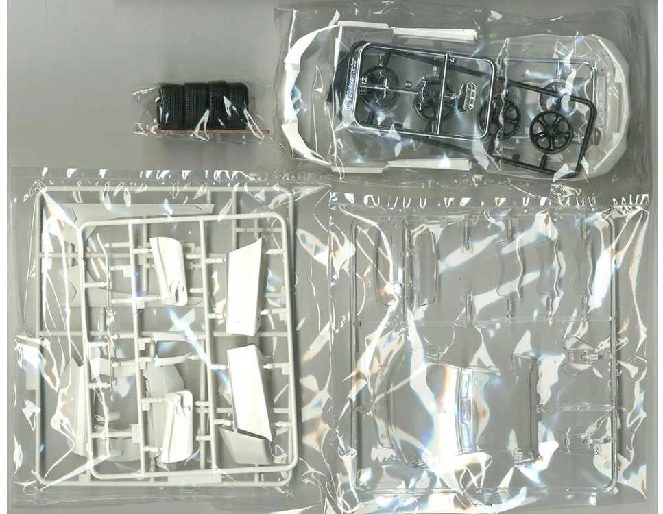 Fujimi Lamborghini Aventador LP700-4 1/24 plastikinis surenkamas modelis