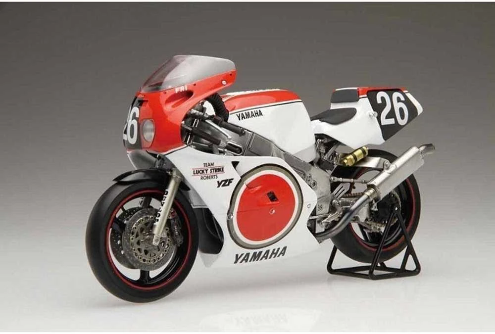 Fujimi Yamaha YZF750 Lucky Strike 1/12 plastikinis motociklo modelis