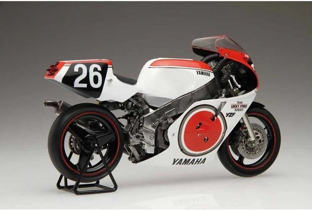 Fujimi Yamaha YZF750 Lucky Strike 1/12 plastikinis motociklo modelis