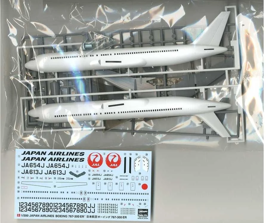 Hasegawa Boeing 767-300ER JAL 1/200 plastikinis lėktuvo rinkinys