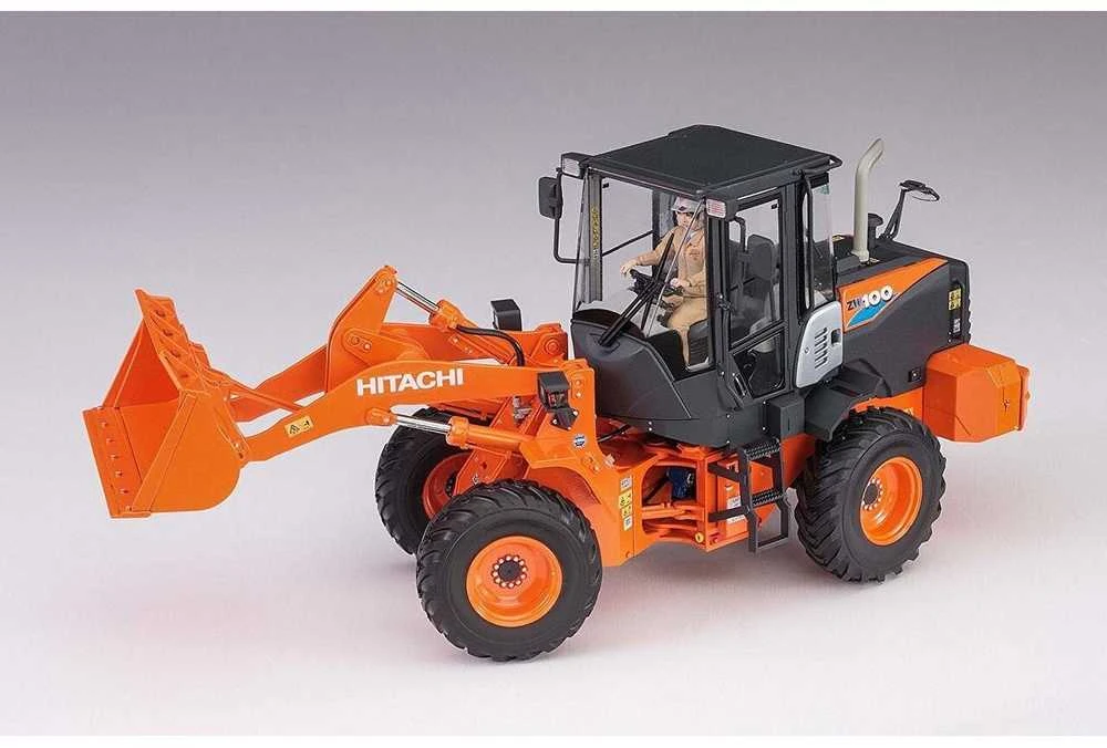 Hasegawa Hitachi ZW100-6 ratinis krautuvas 1/35 plastikinis rinkinys 66004