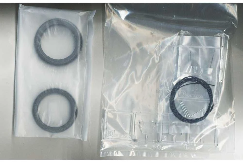 Hasegawa Honda VT250F MC08 1984 juoda – 1/12 plastikinis surenkamas rinkinys