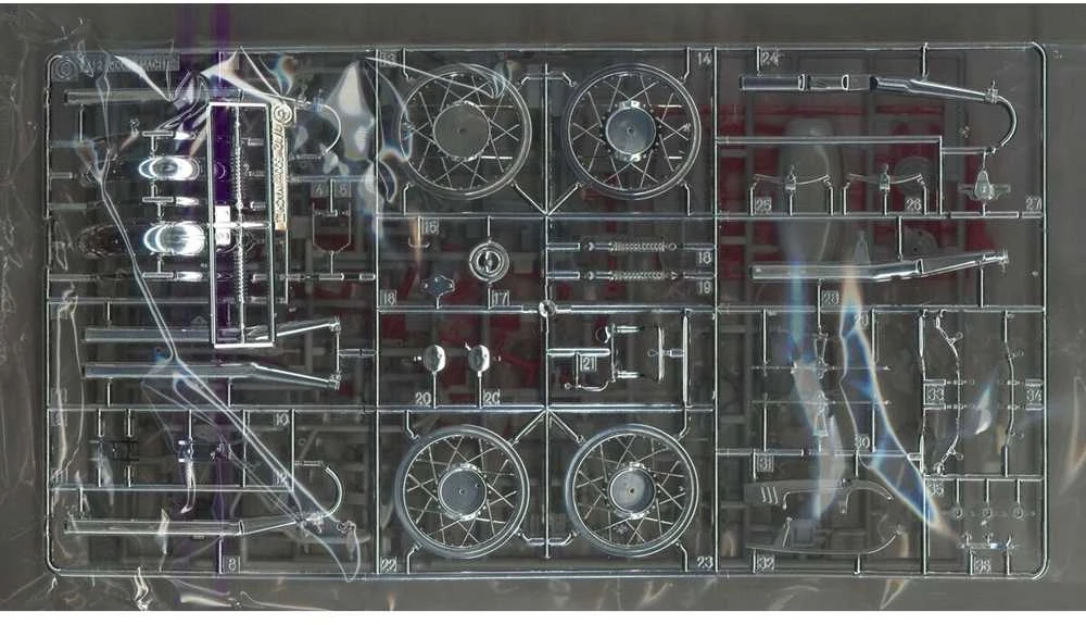Hasegawa Kawasaki 500-SS Mach III H1A 1/12 raudonas motociklo modelis