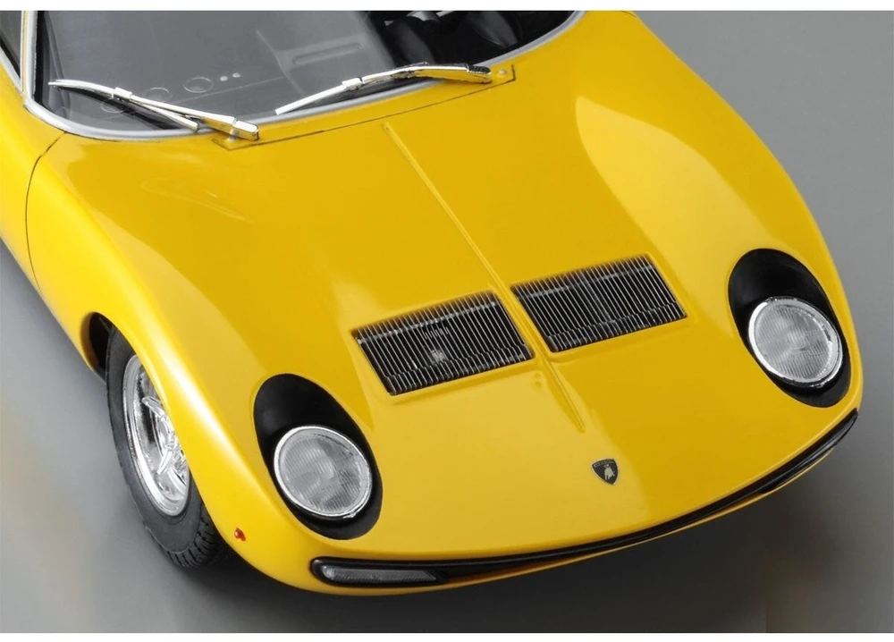 Hasegawa Lamborghini Miura P400 SV 1/24 plastikinis modelis, geltonas