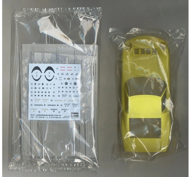 Hasegawa Lamborghini Miura P400 SV 1/24 plastikinis modelis, geltonas