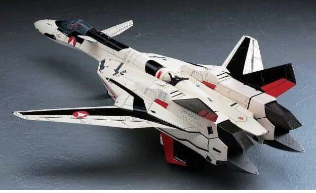 Hasegawa Macross Plus YF-19 1/48 plastikinis lėktuvo modelis