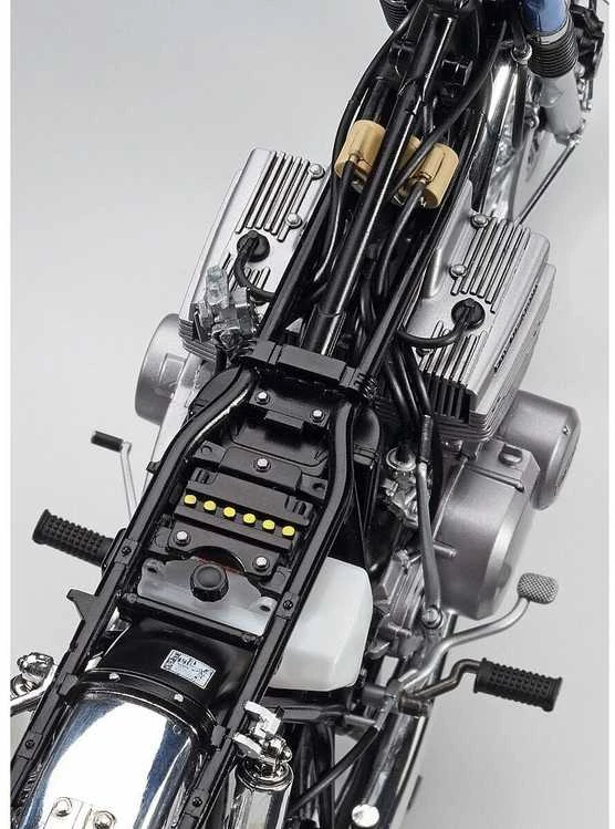 Hasegawa Suzuki GT380 B 1972 1/12 surenkamas plastikinis modelis
