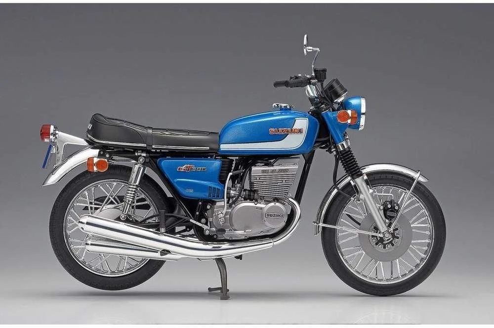 Hasegawa Suzuki GT380 B 1972 1/12 surenkamas plastikinis modelis