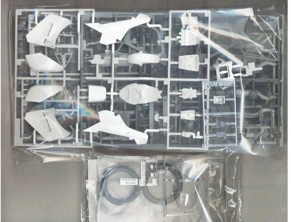 Hasegawa Suzuki RG400 Gamma 1/12 surenkamas motociklo modelis