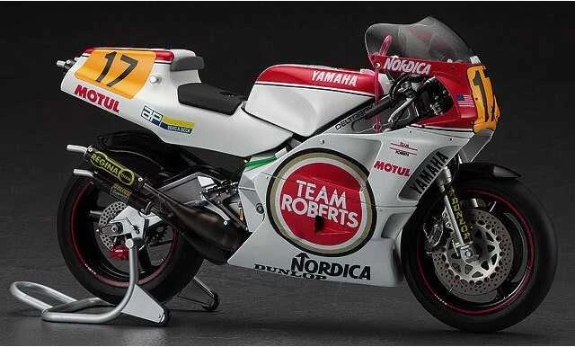 Hasegawa Yamaha YZR500 1/12 Lucky Strike Roberts 1988 moto modelis