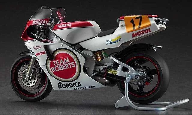 Hasegawa Yamaha YZR500 1/12 Lucky Strike Roberts 1988 moto modelis