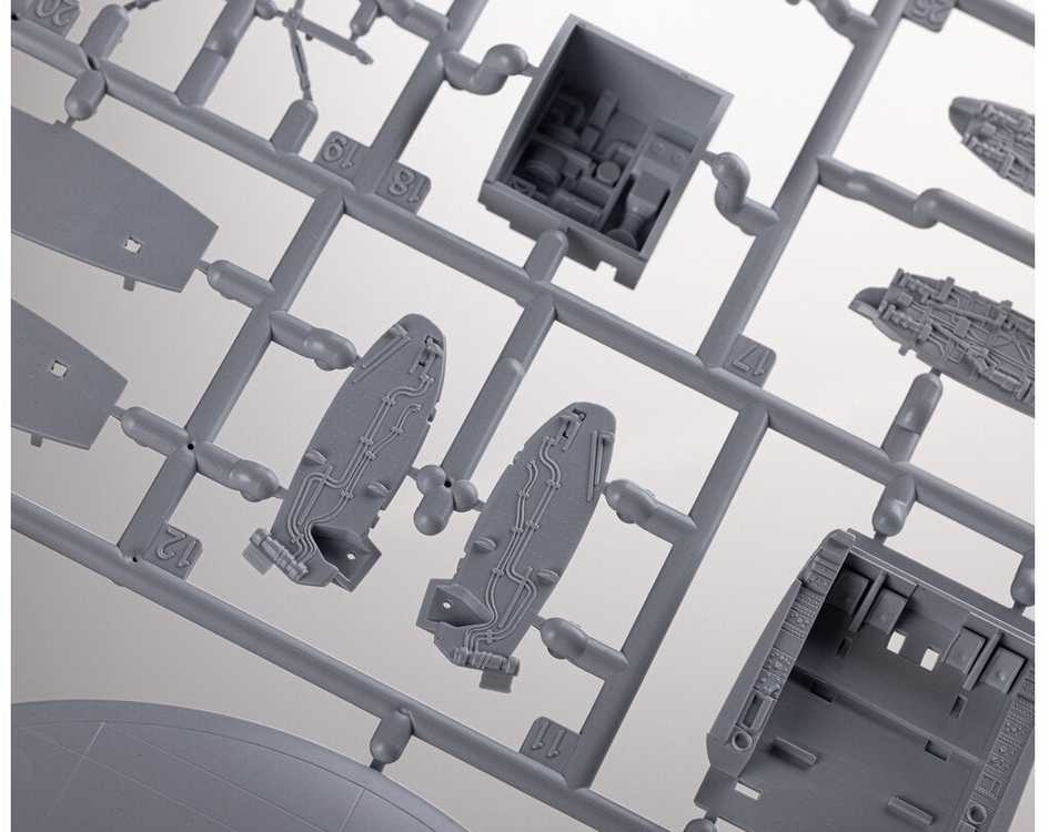 Heller Grumman E-2C Hawkeye 1/72 surenkamas plastikinis lėktuvo modelis 82300