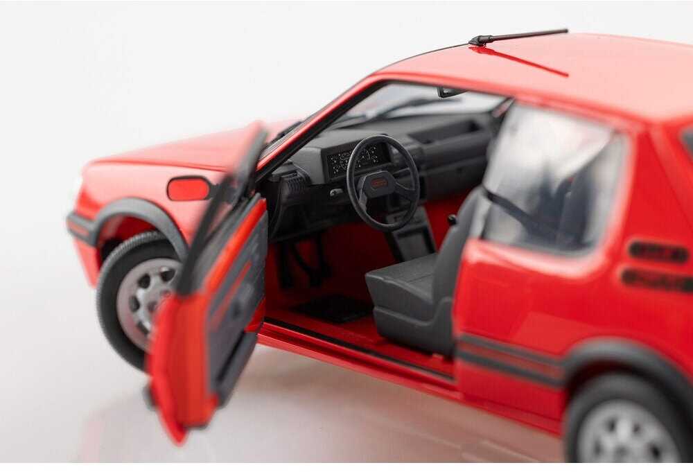 Heller Peugeot 205 GTI 1/24 surenkamas plastikinis modelis (82705)