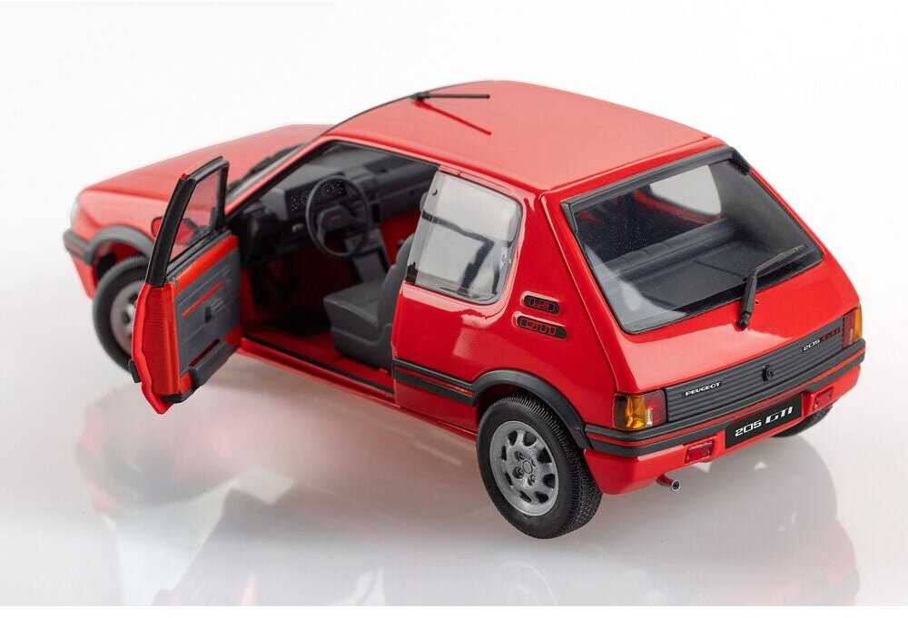 Heller Peugeot 205 GTI 1/24 surenkamas plastikinis modelis (82705)