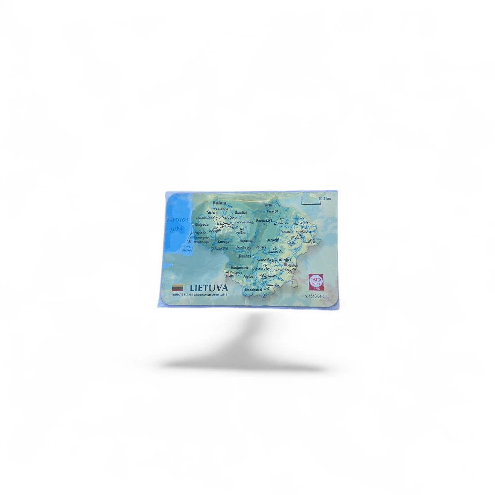 Hobilt 3D reljefinis Lietuvos žemėlapio magnetukas 9x6 cm – ryškus suvenyras